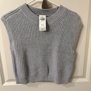 Abercrombie & Fitch Light Gray Crew Neck Sweater